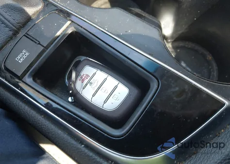 2015 Hyundai Sonata Limited z USA, uszkodzony, nr VIN 5NPE34AF0FH043109